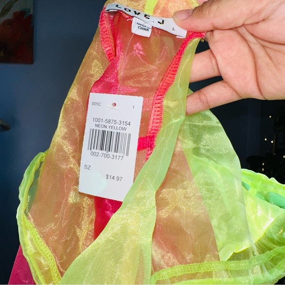 Sheer neon windbreaker - Picture 13 of 15